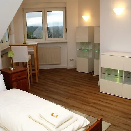 Feyen In Apartment Trier